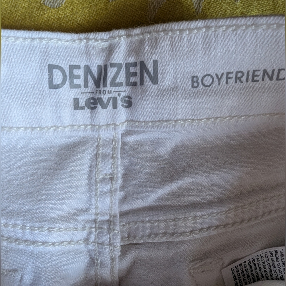 Levis🕊️White Jeans - Picture 5 of 8